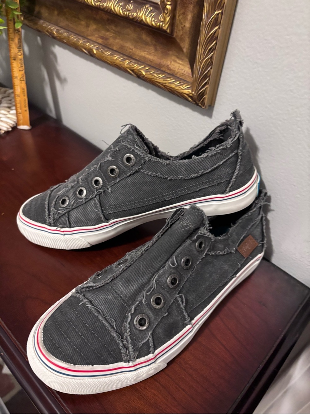 Casual Slip-On Blowfish Malibu Distressed grey/blue Canvas Sneakers